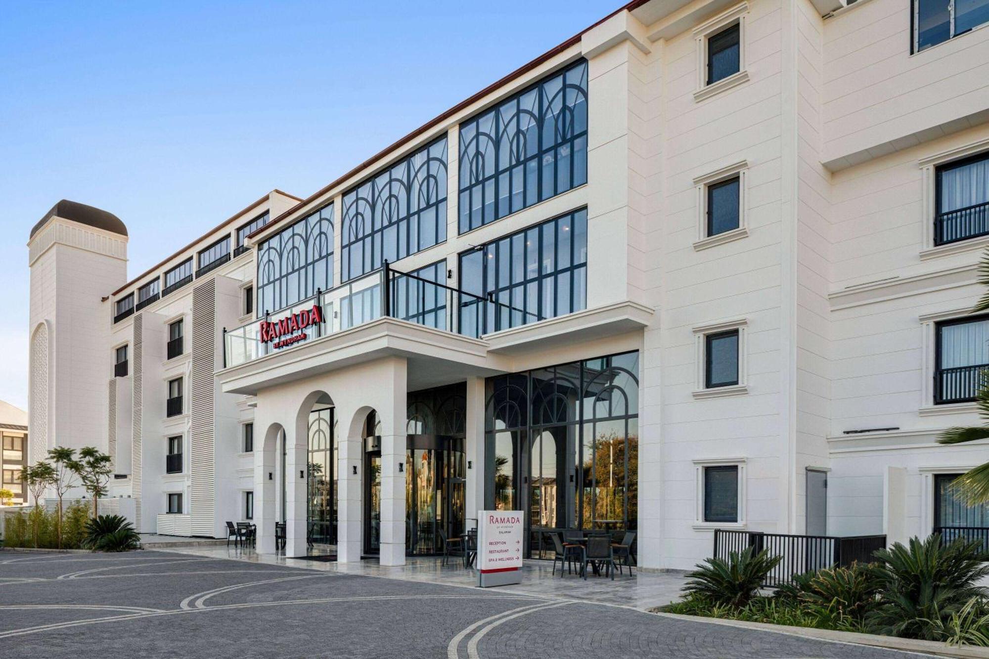 Ramada By Wyndham Dalaman Exterior photo