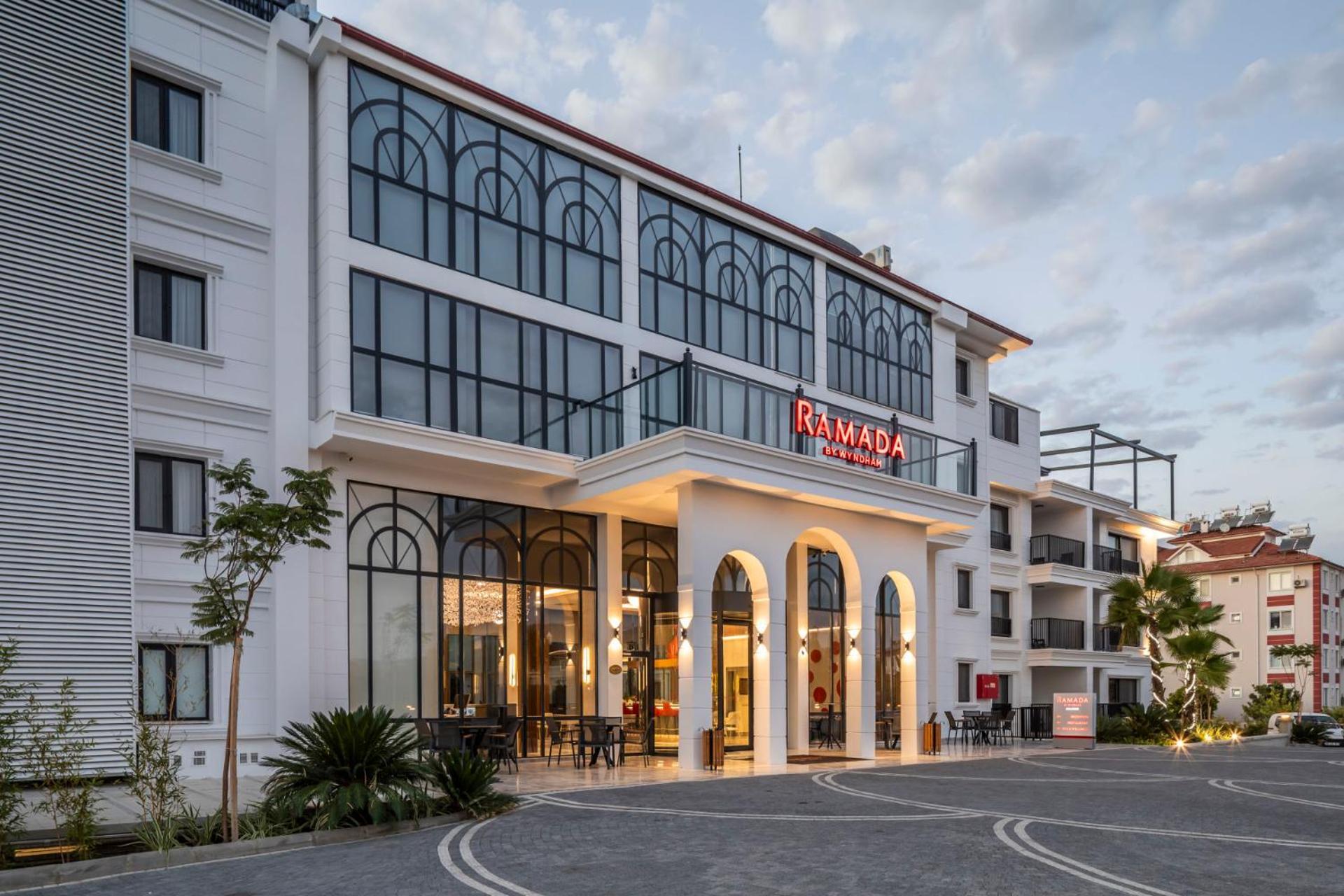 Ramada By Wyndham Dalaman Exterior photo